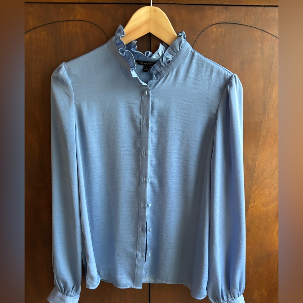 Banana Republic Sky Blue Ruffle-Neck Button Front Blouse